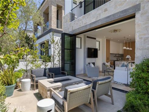 506  Goldenrod Ave  , Corona del Mar, CA