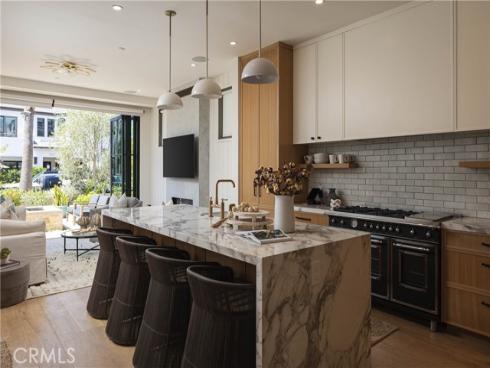 506  Goldenrod Ave  , Corona del Mar, CA
