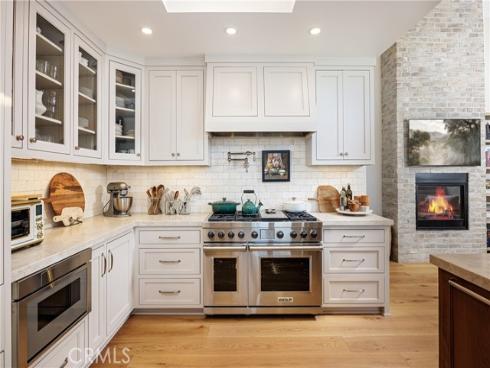 7 Jetty Drive, Corona del Mar, CA