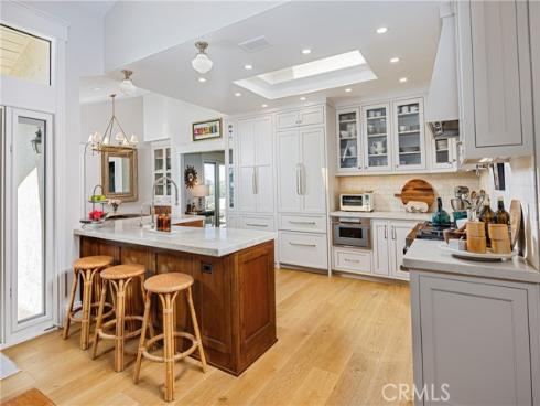 7 Jetty Drive, Corona del Mar, CA