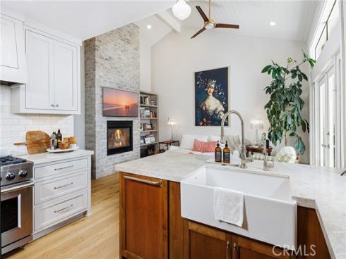 7 Jetty Drive, Corona del Mar, CA