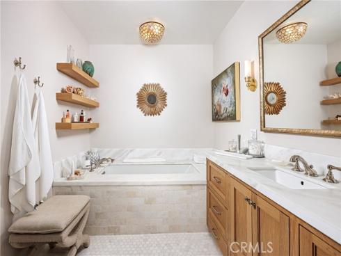 7 Jetty Drive, Corona del Mar, CA
