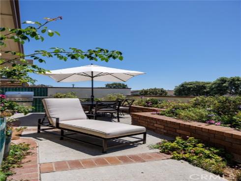 7 Jetty Drive, Corona del Mar, CA