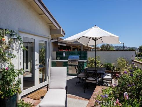 7 Jetty Drive, Corona del Mar, CA