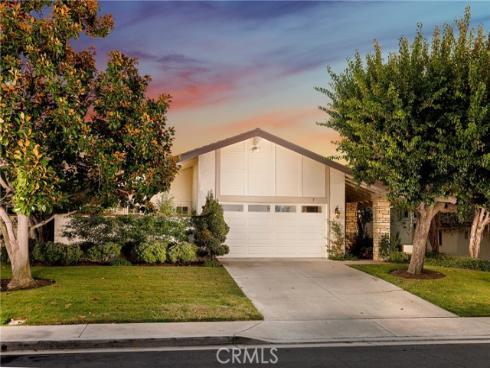 7 Jetty Drive, Corona del Mar, CA