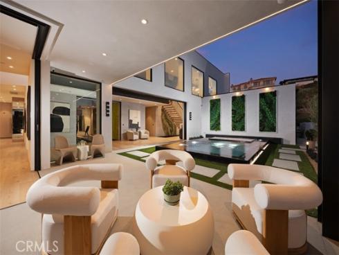 53 Montecito Drive, Corona del Mar, CA