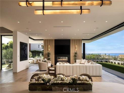 53 Montecito Drive, Corona del Mar, CA
