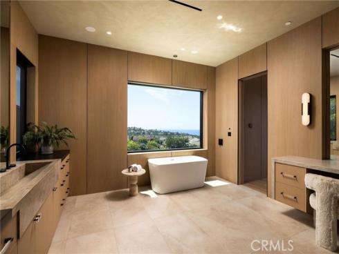 53 Montecito Drive, Corona del Mar, CA