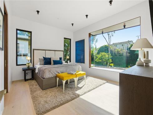 2910 Bayside , Corona del Mar, CA
