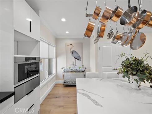 302 Carnation Avenue, Corona del Mar, CA