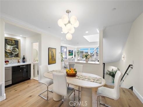 302 Carnation Avenue, Corona del Mar, CA