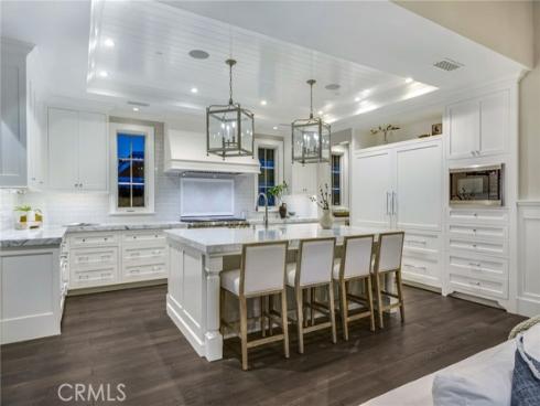 712 K Thanga , Corona del Mar, CA