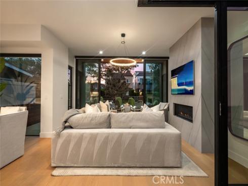 716 Orchid Avenue, Corona del Mar, CA