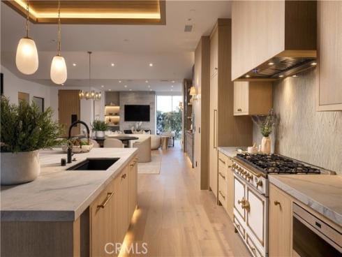 1001 Tiller Way, Corona del Mar, CA