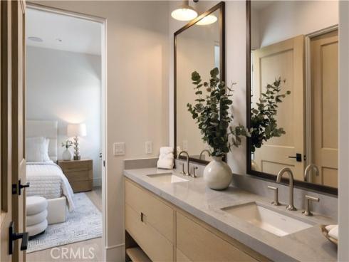 1001 Tiller Way, Corona del Mar, CA