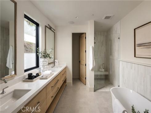 1001 Tiller Way, Corona del Mar, CA