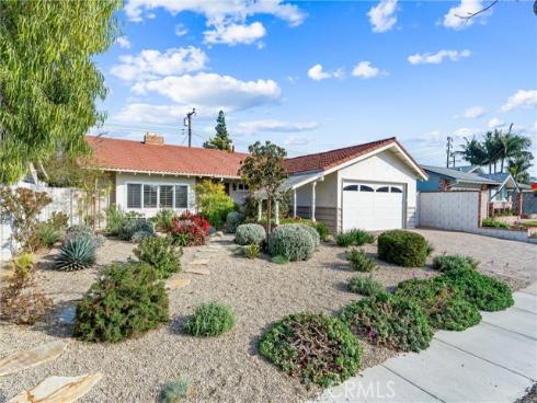 3214 Dakota Avenue, Costa Mesa, CA