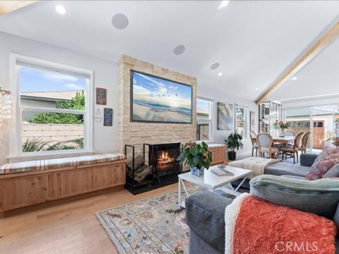 168 Monte Vista Avenue, Costa Mesa, CA