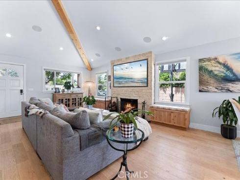 168 Monte Vista Avenue, Costa Mesa, CA