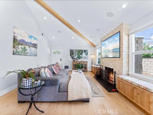 168 Monte Vista Avenue, Costa Mesa, CA