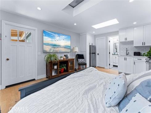 168 Monte Vista Avenue, Costa Mesa, CA