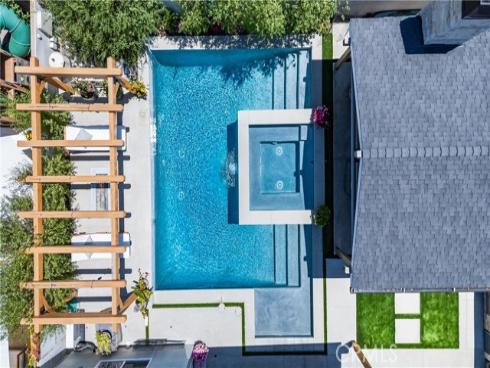 168 Monte Vista Avenue, Costa Mesa, CA