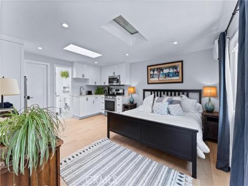 168 Monte Vista Avenue, Costa Mesa, CA