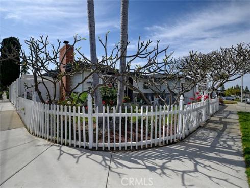 3067 Trinity Drive, Costa Mesa, CA