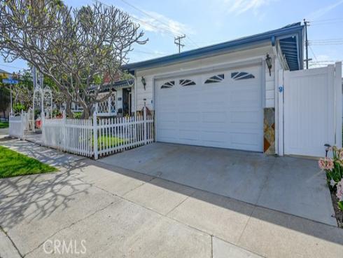 3067 Trinity Drive, Costa Mesa, CA