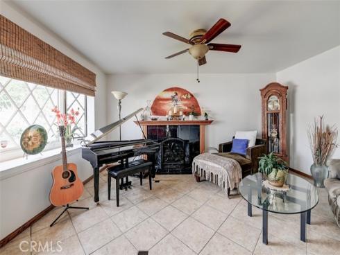 3067 Trinity Drive, Costa Mesa, CA