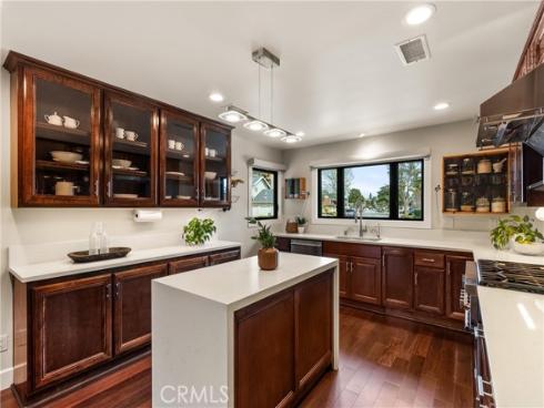 2885 Europa Drive, Costa Mesa, CA