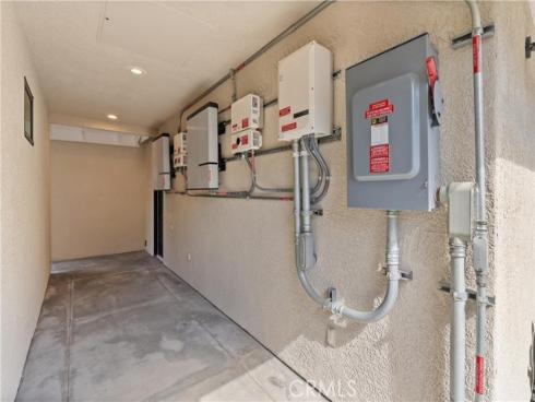 2885 Europa Drive, Costa Mesa, CA