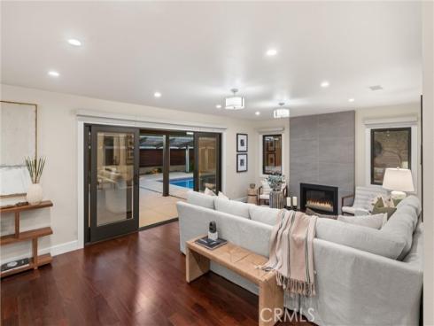 2885 Europa Drive, Costa Mesa, CA