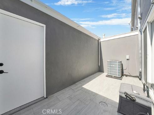 2334 Bunker Hill Way, Costa Mesa, CA