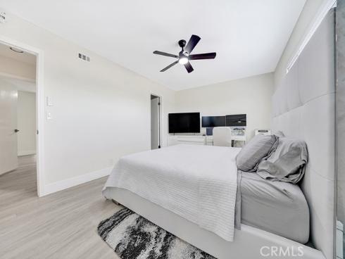 2334 Bunker Hill Way, Costa Mesa, CA