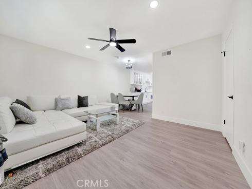 2334 Bunker Hill Way, Costa Mesa, CA