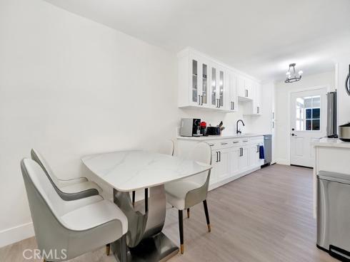 2334 Bunker Hill Way, Costa Mesa, CA