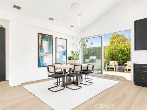 223 Robinhood Place, Costa Mesa, CA