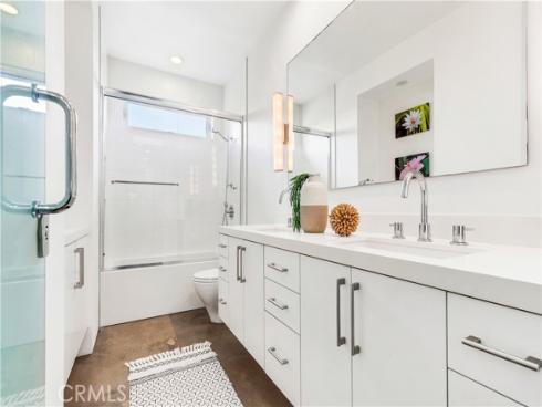 223 Robinhood Place, Costa Mesa, CA