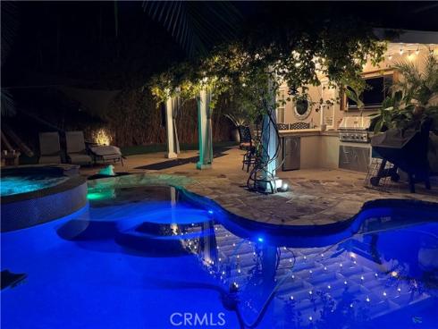 2547 Cornerstone Lane, Costa Mesa, CA