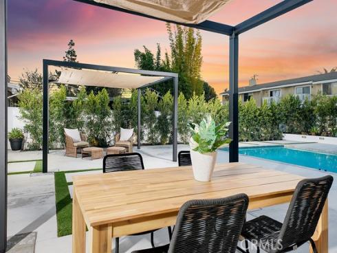 2215 Avalon Street, Costa Mesa, CA