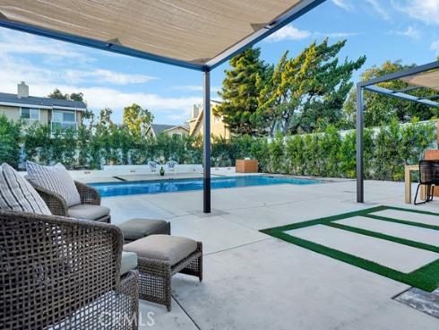 2215 Avalon Street, Costa Mesa, CA