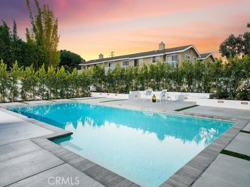 2215 Avalon Street, Costa Mesa, CA