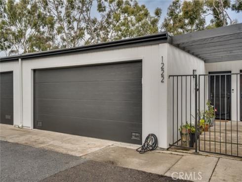 1222 Las Arenas 23 Way, Costa Mesa, CA