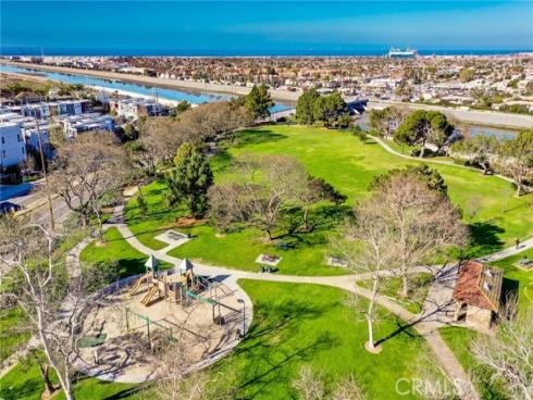 1222 Las Arenas 23 Way, Costa Mesa, CA