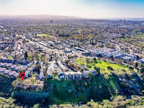 1222 Las Arenas 23 Way, Costa Mesa, CA