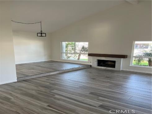 933 Carnation Avenue, Costa Mesa, CA