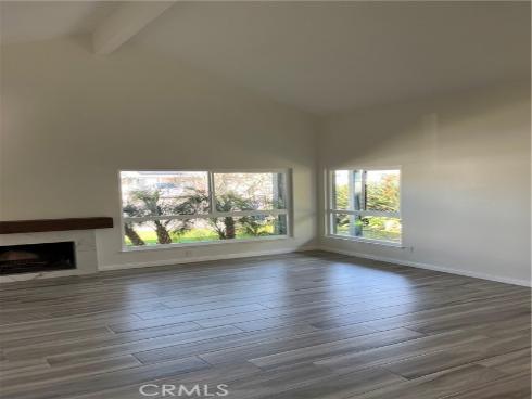 933 Carnation Avenue, Costa Mesa, CA