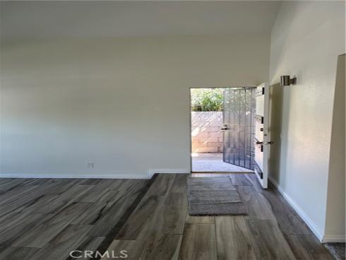 933 Carnation Avenue, Costa Mesa, CA