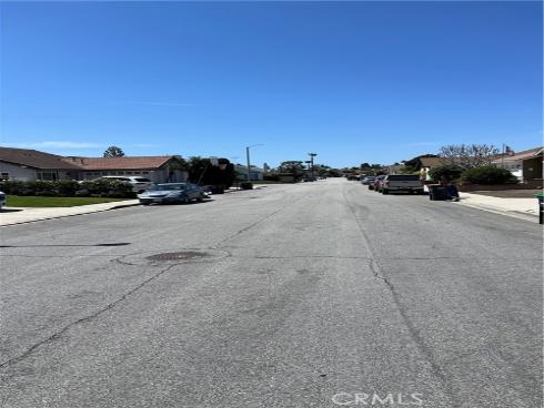 933 Carnation Avenue, Costa Mesa, CA